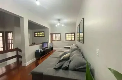 Casa com 3 quartos à venda na Ruy Alvarenga, Centro, Osasco