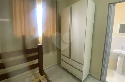 Apartamento com 1 quarto para alugar no Rio Pequeno, São Paulo 