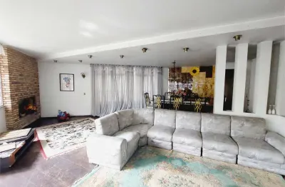 Casa com 3 quartos à venda na Rua Barão da Passagem, Alto da Lapa, São Paulo