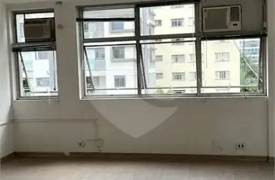 Sala comercial para alugar na Rua Padre Chico, Perdizes, São Paulo