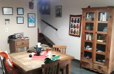 Casa com 3 quartos à venda na Rua Tito, Vila Romana, São Paulo