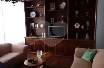 Casa com 3 quartos à venda na Rua Gago Coutinho, Lapa, São Paulo