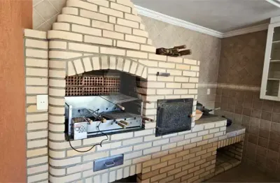 Casa com 4 quartos para alugar na Rua Ubiracica, 195, Alto de Pinheiros, São Paulo