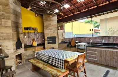 Casa com 5 quartos para alugar na Avenida Mercedes, Alto da Lapa, São Paulo