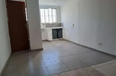 Kitnet / Stúdio para alugar na Rua Cerro Corá, 309, Vila Romana, São Paulo