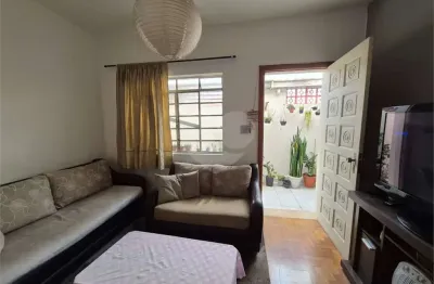 Casa com 2 quartos à venda na Rua Rolândia, 46, Jaguaré, São Paulo