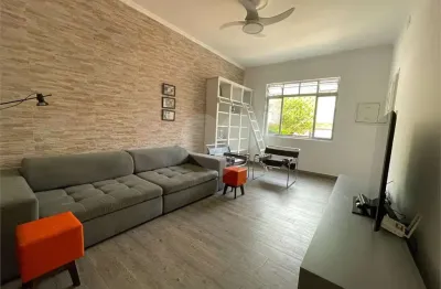 Casa com 3 quartos à venda no Marapé, Santos 