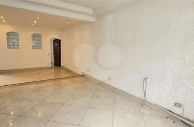 Casa comercial para alugar na Rua Ponta Porã, 1239, Alto de Pinheiros, São Paulo