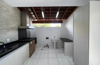 Casa para locação no jardim américa localizada a 1 quadra da getúlio vargas em bauru.