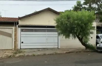 Casa com 03 quartos - ótima localização no bela vista em bauru.