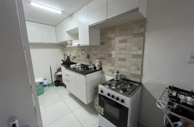 Apartamento 1/4 + ponto comercial no térreo.excelente para seu negócio.