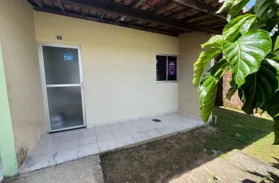 Casa 2/4 condomínio fechado. lazer e segurança para sua família.