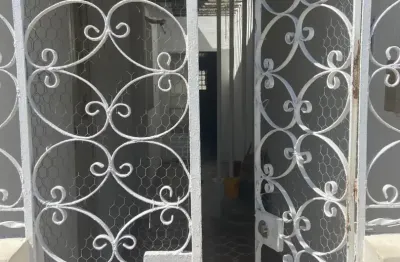 Casa 3/4 com suíte no poço  com excelente quintal em lugar estratégico.