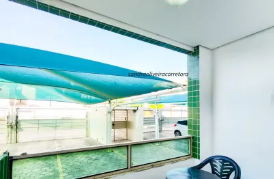 Apartamento espaçoso e aconchegante, em rua tranquila e segura