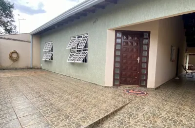 Casa térrea a venda no jardim santo andré 3 quartos sendo 1 suíte