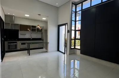 Casa repleta de planejados e ar condicionado no jardim montreal