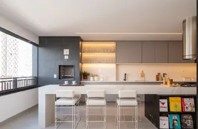 Apartamento com churrasqueira a carvão, 3 suítes com 3 vagas de garagem