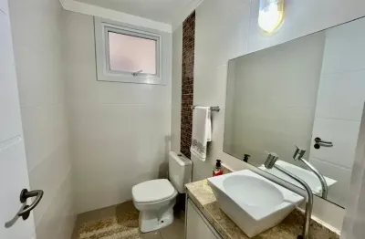 Sobrado em capão novo em condominio proximo ao mar e comercios