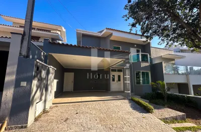 Linda casa a venda condomínio saint claire com 3 suítes todas com sacada