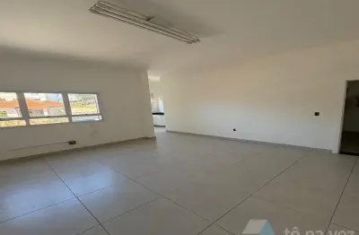 Prédio comercial para venda ou locação no bairro vila valparaíso em santo andré.