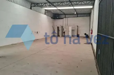Galpão 370m² com 12 banheiros, 10 vaga, vestiário no campestre - santo andré - sp