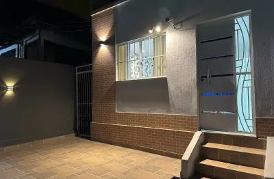 Casa com 2 quartos à venda na Avenida Silves, 305, Cachoeirinha, Manaus
