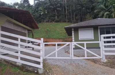 Sua casa  em águas mornas   - casa de sítio com terreno de 600 m2, 20x30 - ⁠ 3 dormitórios/suíte