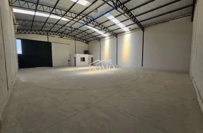 Galpão de 360 metros quadrados no bairro campina verde