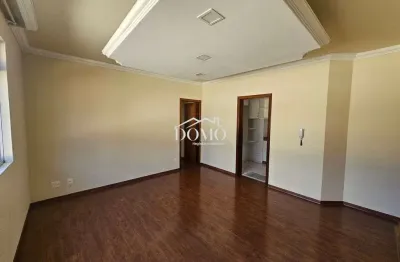Apartamento com excelente localização na avenida miguel perrela