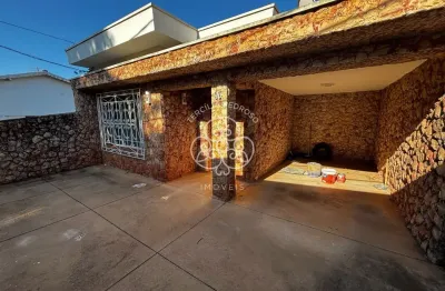 Casa com 4 quartos para alugar no Jardim Dona Nicota de Barros, Botucatu 