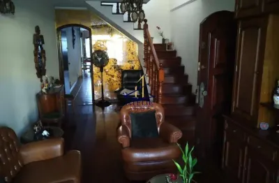 Sobrado para venda no bairro vila guilhermina, 3 dorms, 1 suíte, 2 vagas, 200 m, 240 m