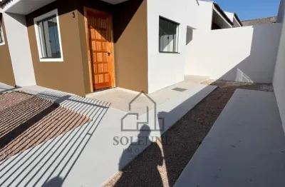 Uma casa única, do jeito que você procura!  de esquina e com total privacidade, não é geminada em nenhum dos lados.
