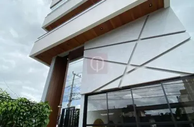 Apartamento em excelente localização no saguaçu em joinville/sc.