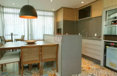 Apartamento amplo semimobiliado em balneário camboriú em santa catarina.