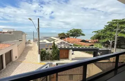 Oportunidade de adquirir a sua casa de praia próximo a praia do grant com acesso a todo comercio local e a poucos metros do mar.