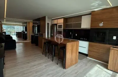 Lindo apartamento mobiliado em home club, em andar alto e com vista livre do bairro atiradores.
