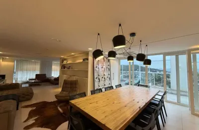 Cobertura plana e mobiliada no bairro saguaçu em joinville/sc.