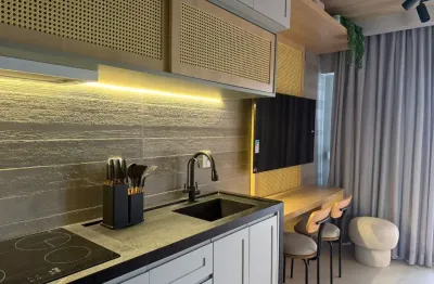 Studio novo completo, um luxo oportunidade pronto para morar, pensa em morar em um lugar onde você poderá  ir trabalhar tranquilo , bem localizado,padaria , metro, supermercados restaurante,  além de 