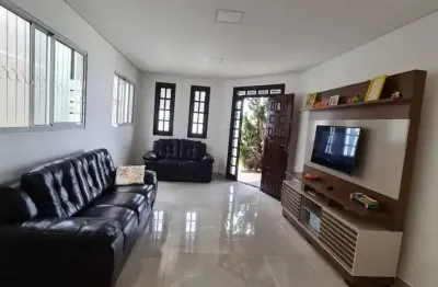 Casa com 3 quartos à venda na Rua Sílvio Cervellini, 1111, Vila Pedroso, São Paulo