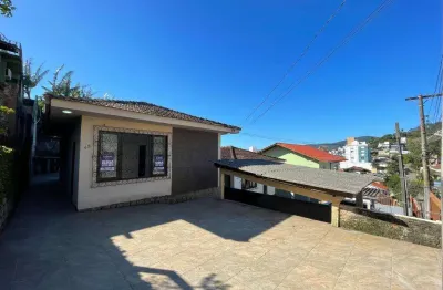 Casa com 2 quartos para alugar na Rua Heraldo Dias, 43, Pantanal, Florianópolis
