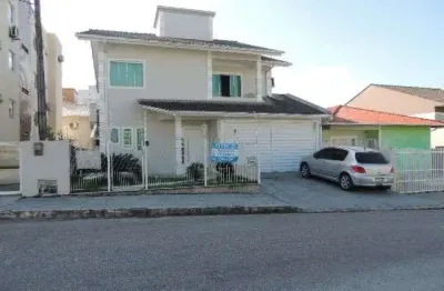 Casa com 3 quartos à venda na Rua Trieste, 180, Pagani, Palhoça