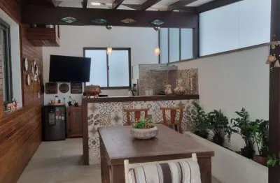 Apto 4 dormitórios, sendo 2 suítes, 2 vagas de garagens