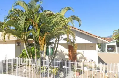 Casa com 3 quartos à venda na Rua Ervino Scheidt, 262, Centro, Palhoça