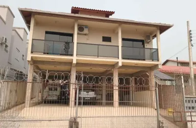 Casa de 2 pisos 2 dormitórios sendo 1 suíte mais 6 apartamentos bairro picadas do sul