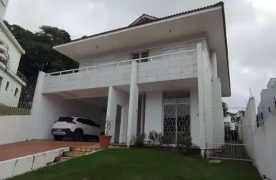 Casa com 4 quartos para alugar na Rua Acelon Eduardo da Silva, 267, Córrego Grande, Florianópolis