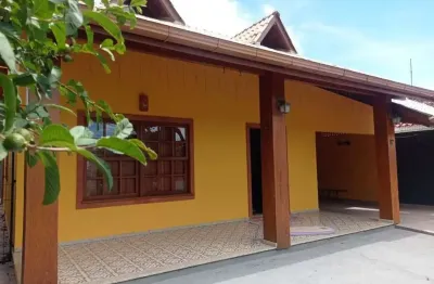 Casa com 2 quartos à venda na Rua Lauro Locks, 87, Praia de Fora, Palhoça