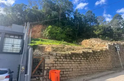 Terreno à venda na Professor Adelino Gonçalves, 87, Saco dos Limões, Florianópolis