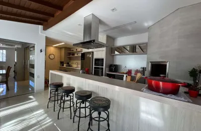 Casa com 5 quartos à venda na Rua Antônio Mattos Areas, 481, Balneário, Florianópolis