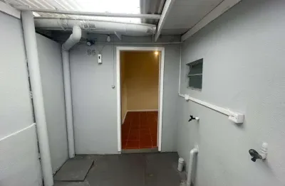Casa com 1 quarto para alugar na Rua Álvaro Muller, 124, Real Parque, São José