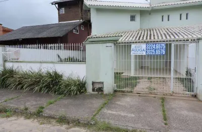Casa com 3 quartos para alugar na Servidão Augusto Buss, 441, Rio Tavares, Florianópolis